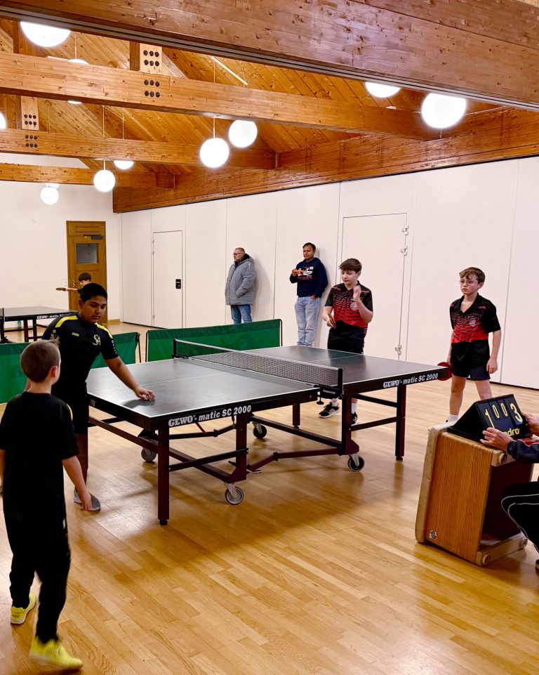 Spielszene gegen den SV Asbach Spielszene gegen den SV Asbach